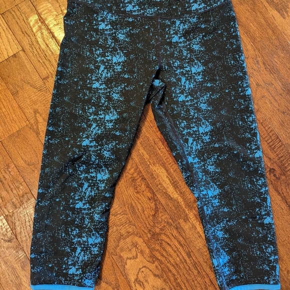 Kyodan reversible yoga pants crop blue & black Woman's Size Medium - Picture 1 of 9